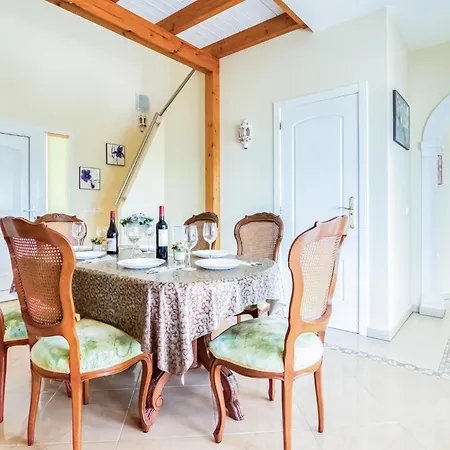 Tatil Evi Pet Friendly In With Kitchen *